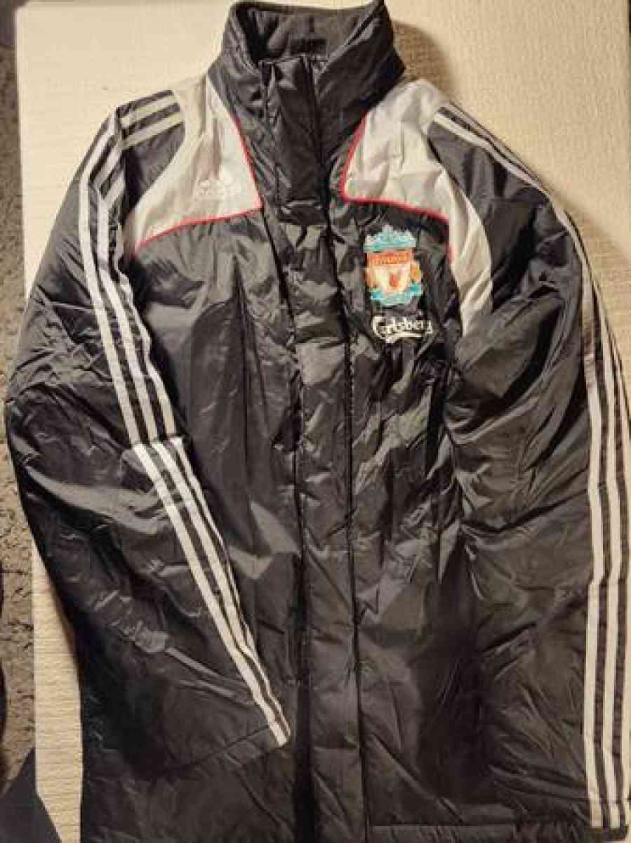 Adidas winter jacket - Clinton, Massachusetts - FleaMarketBay