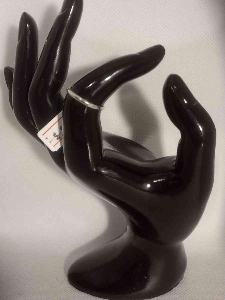 Simple Split Silver Ring - Roanoke, Virginia - FleaMarketBay