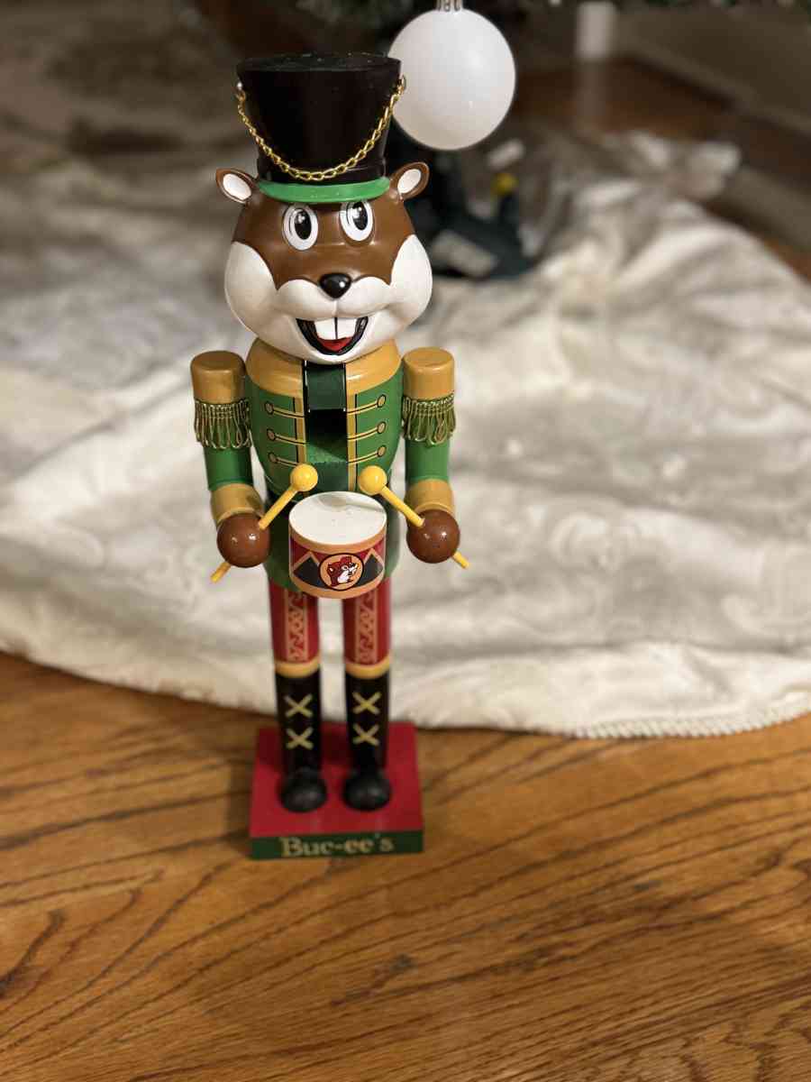 2041AIRT New 2024 Buc-ee's Christmas Nutcracker  Festive Christmas decorations collection - Gallatin, Tennessee - FleaMarketBay