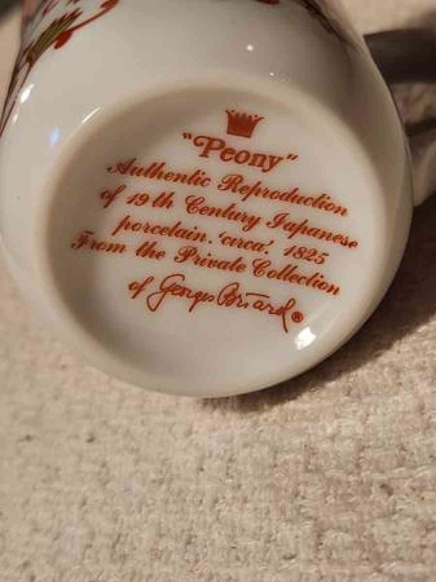Vintage porcelain mugs - Clinton, Massachusetts - FleaMarketBay