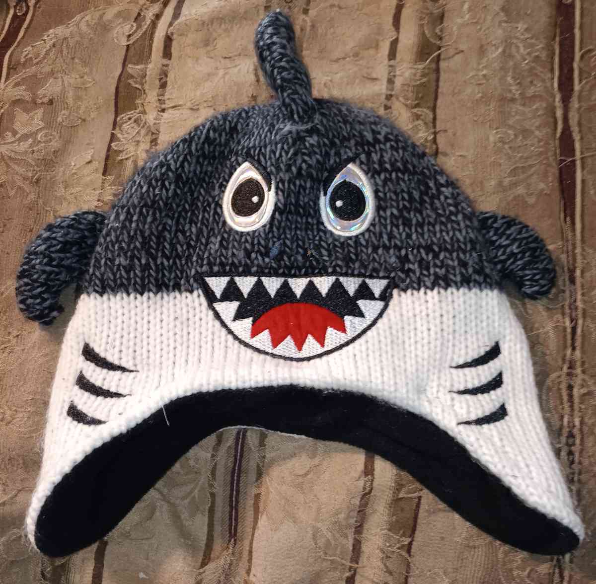 Boys shark beanie       H1 - Prentiss, Mississippi - FleaMarketBay