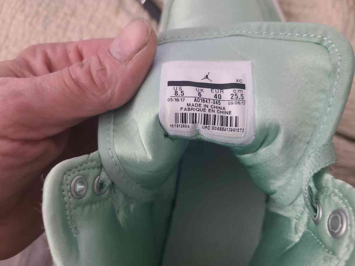 Jordan 1 Retro High Season of Her Mint Foam - Las Vegas, Nevada - FleaMarketBay