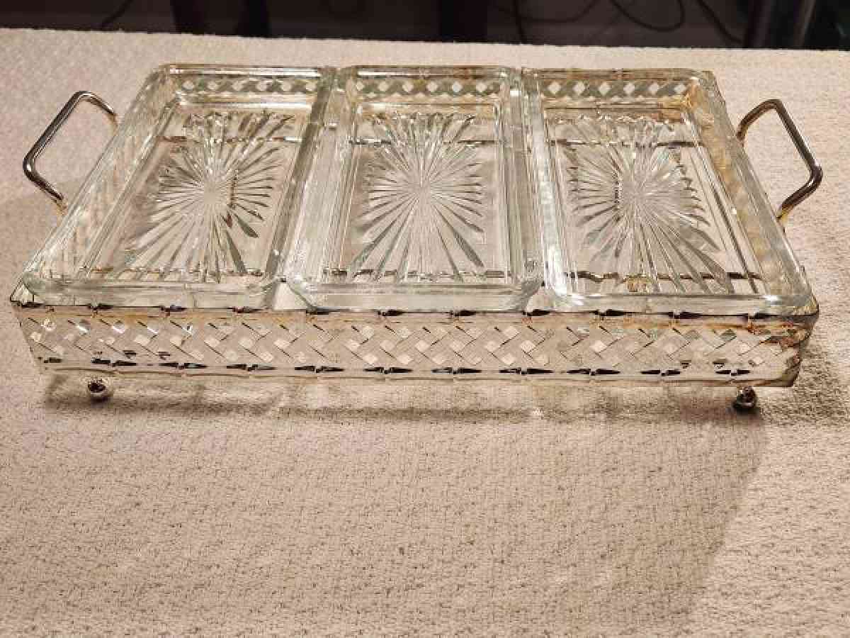 serving set - Clinton, Massachusetts - FleaMarketBay