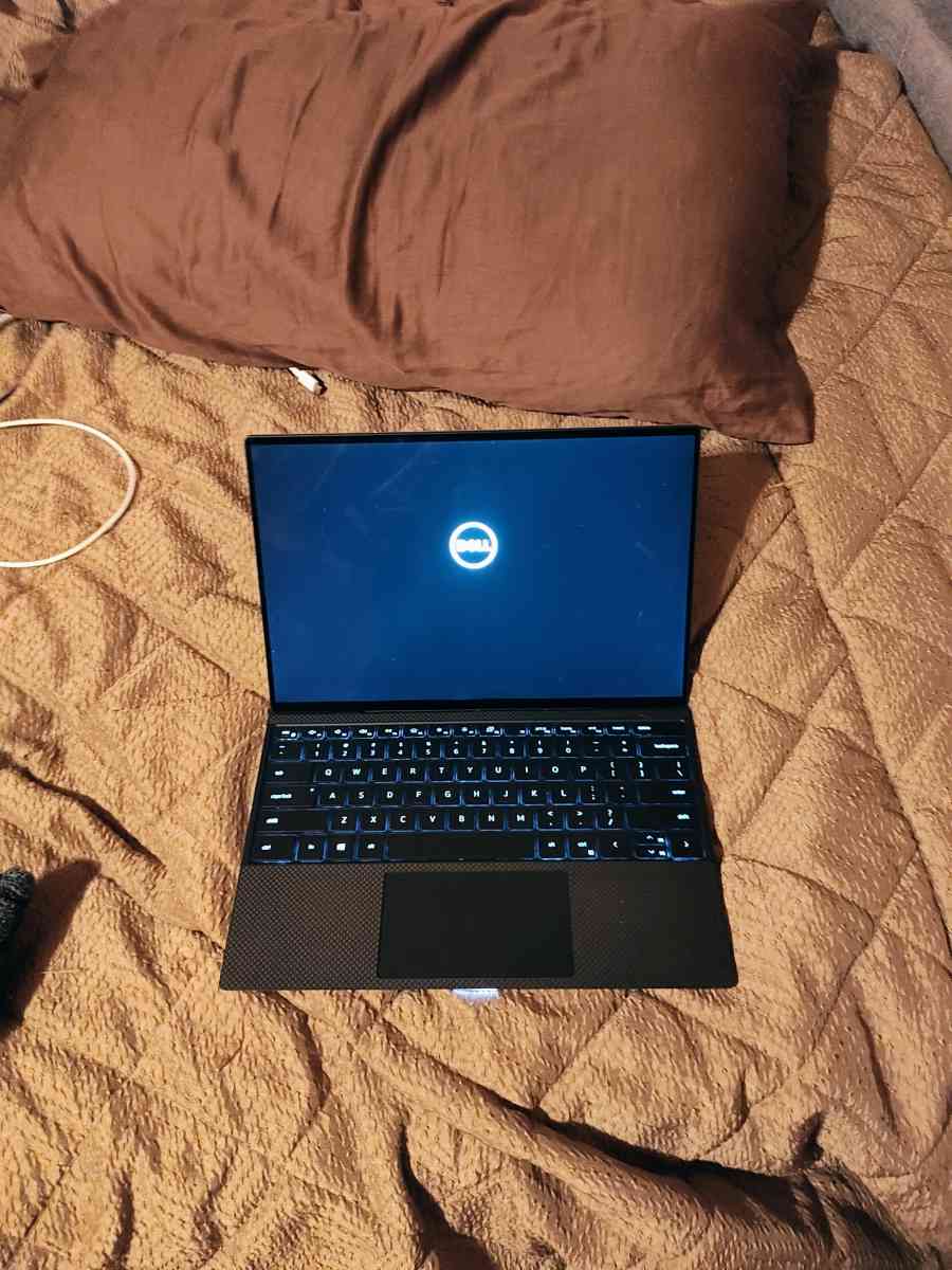 Dell XPS windows 11 touch screen - New Caney, Texas - FleaMarketBay