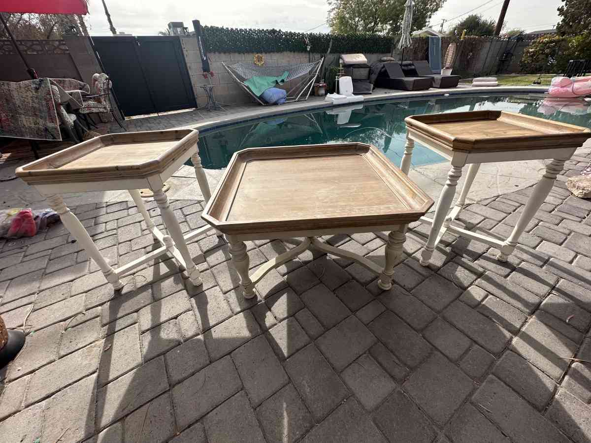 Wooden Coffee and Side Table Set - Tempe, Arizona - FleaMarketBay