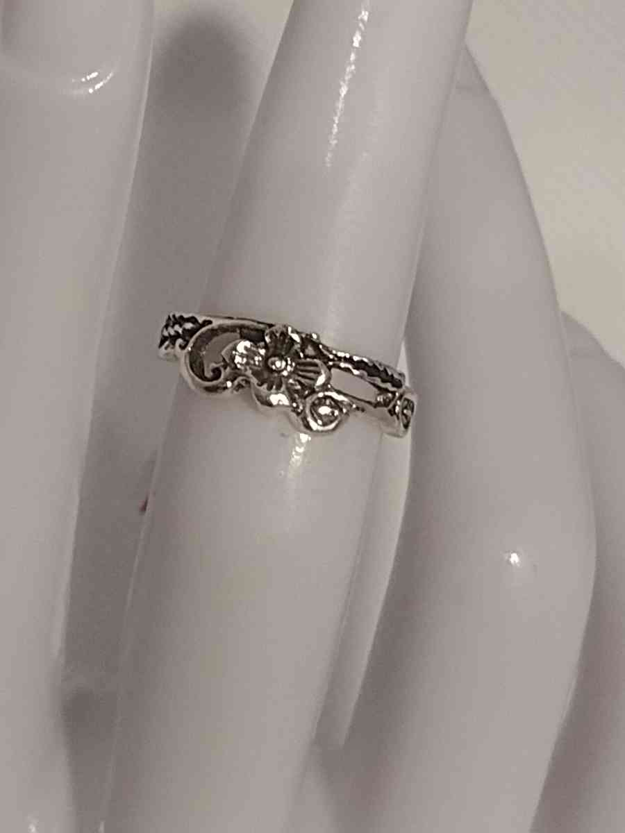 Bohemian Floral Design Silver Ring - Roanoke, Virginia