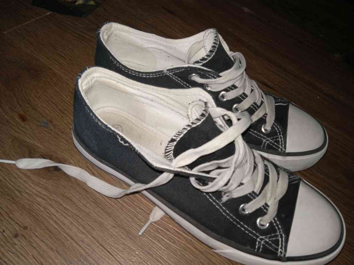 converse knock offs - Denham Springs, Louisiana - FleaMarketBay