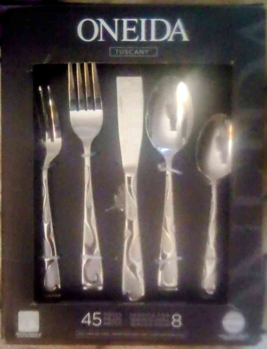 BRAND NEW BUNDLE EVERYTHINGS NEEDS TO GO - Hagerstown, Maryland - FleaMarketBay