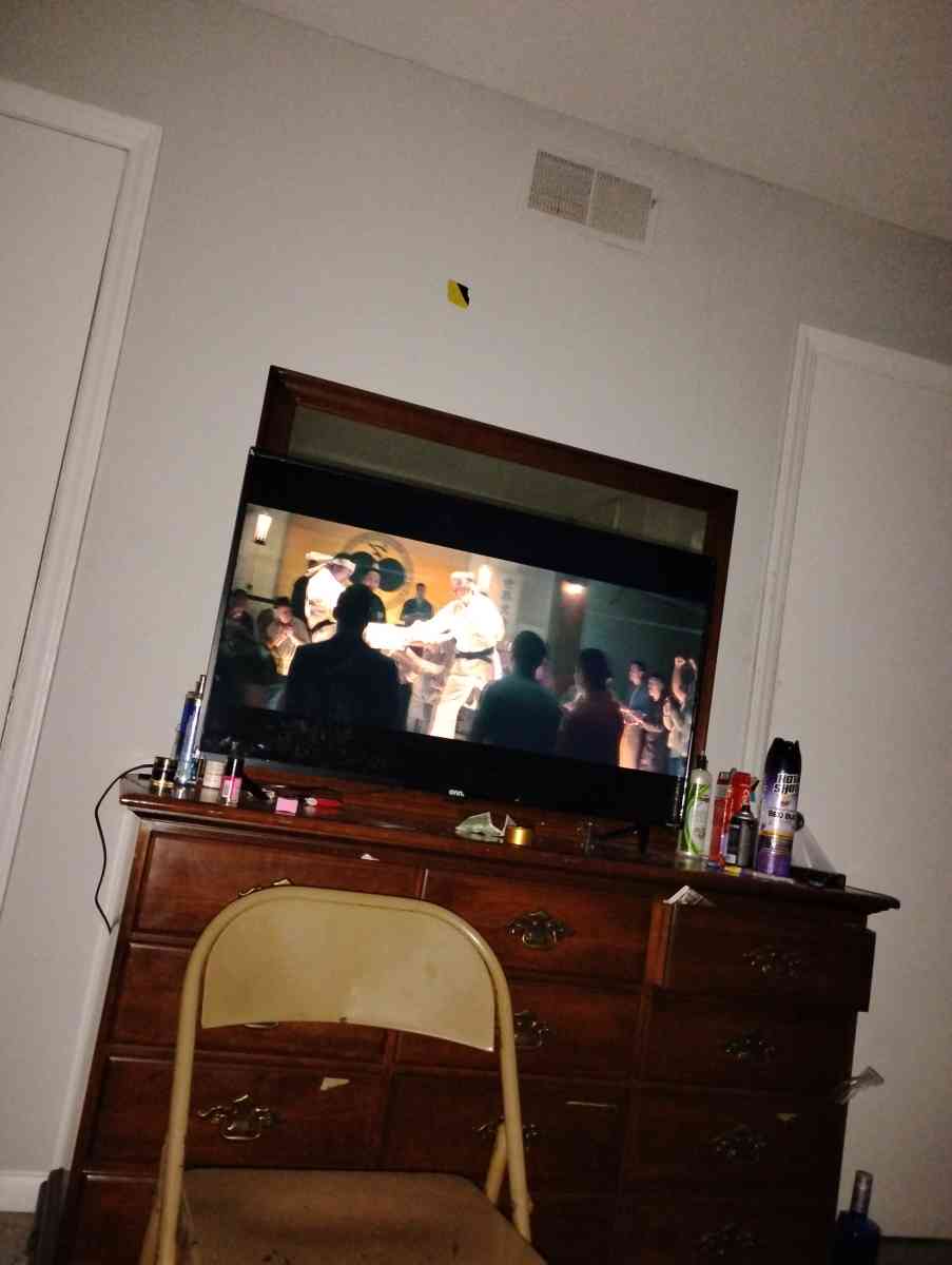 Roku TV - Durham, North Carolina - FleaMarketBay