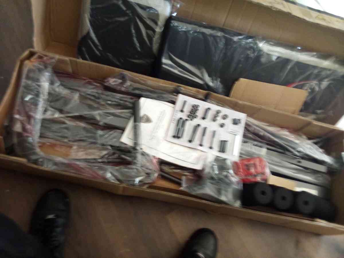 Cap Workout Bench - Dallas, Texas - FleaMarketBay