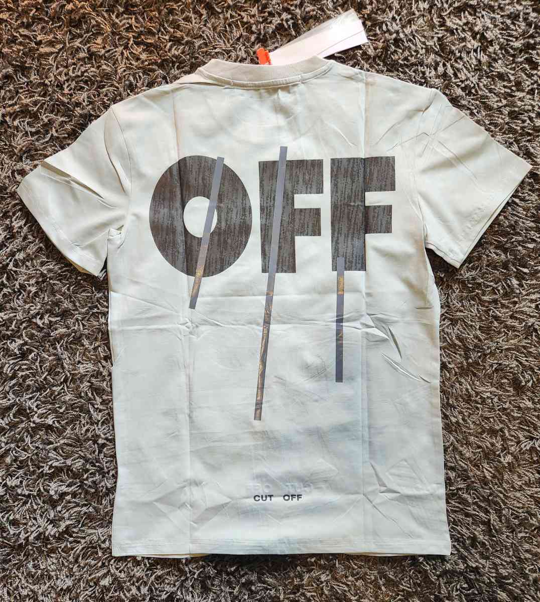 off white teeshirt - Chesterfield, Virginia - FleaMarketBay