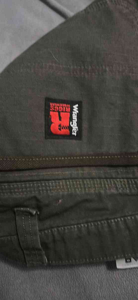 wrangler pants - Wilkes Barre, Pennsylvania
