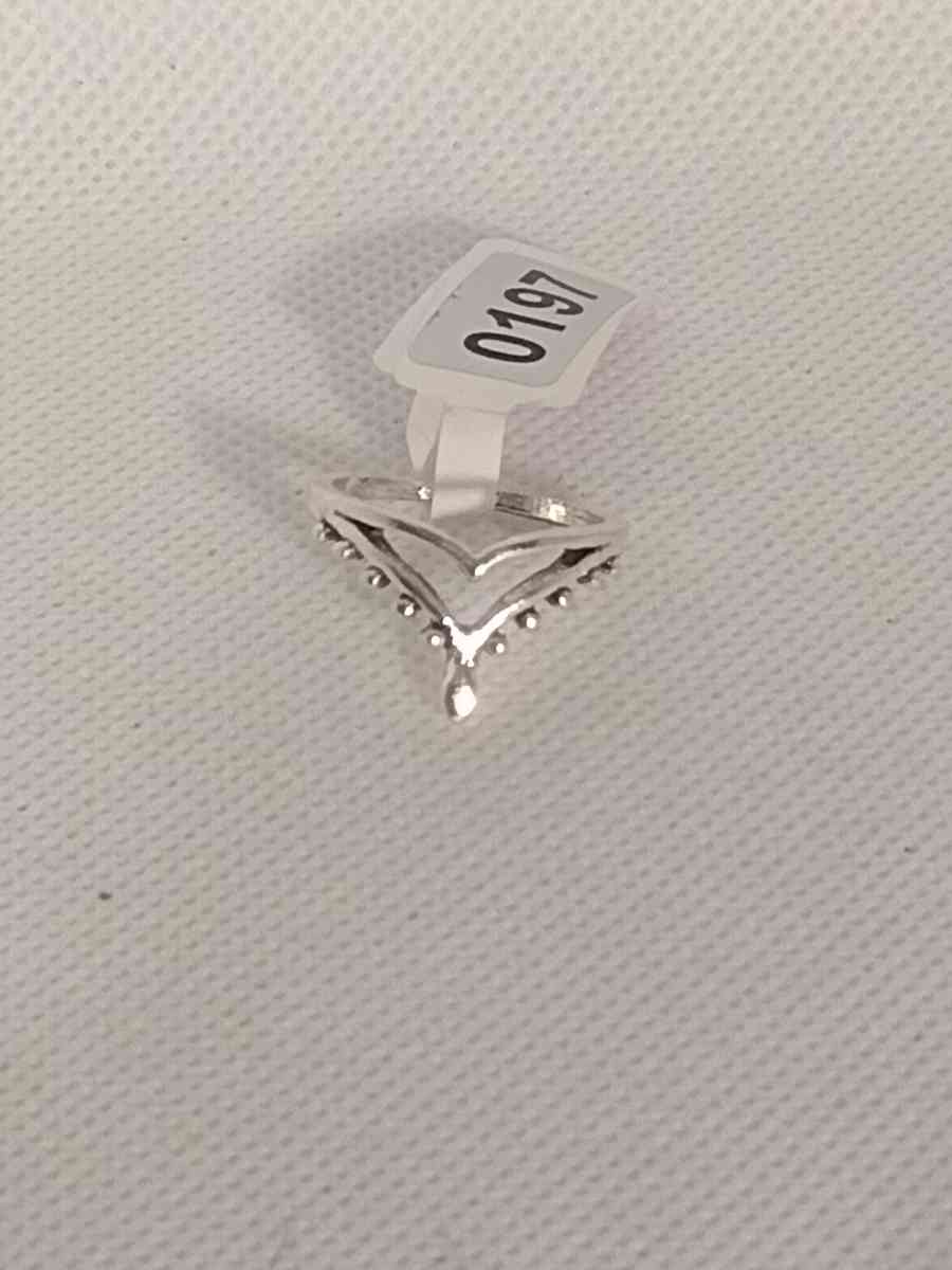 Veil Style Silver Ring - Roanoke, Virginia - FleaMarketBay