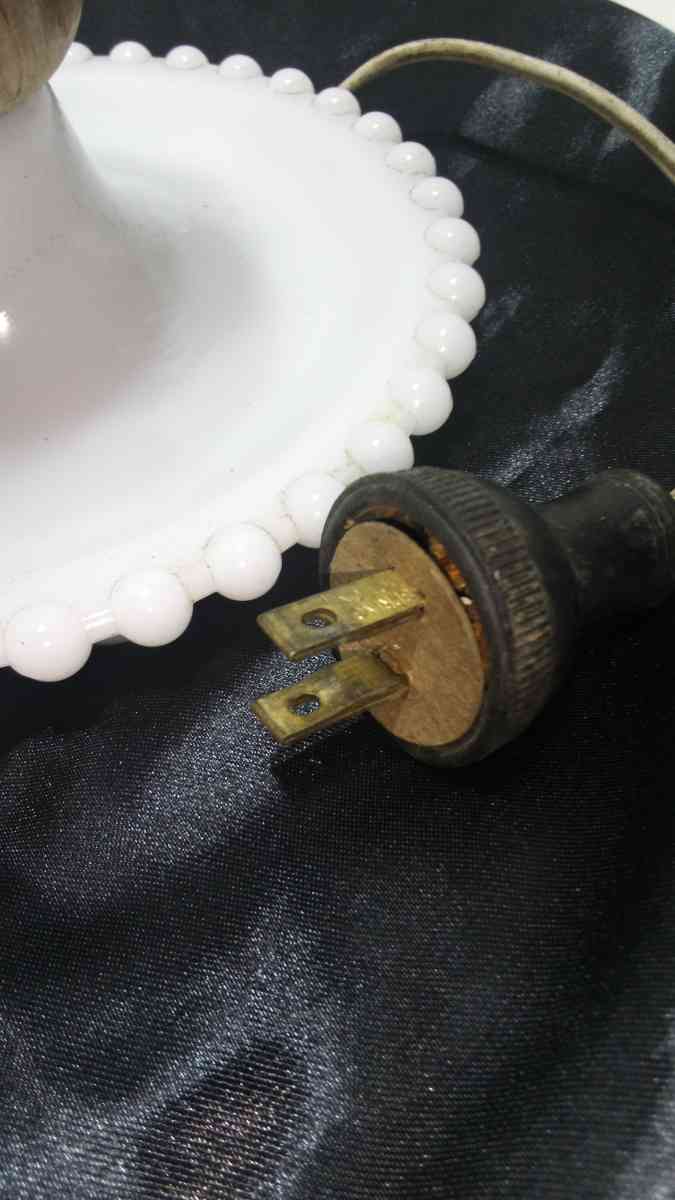 vintage lamp - Jacksonville, Oregon - FleaMarketBay