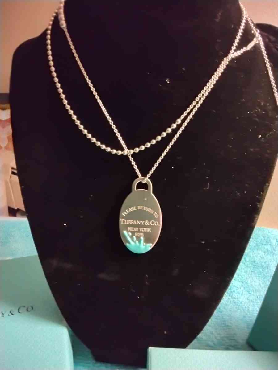 TIFFANYCO BLUE SPLASH NECKLACE - Brookfield, Massachusetts - FleaMarketBay