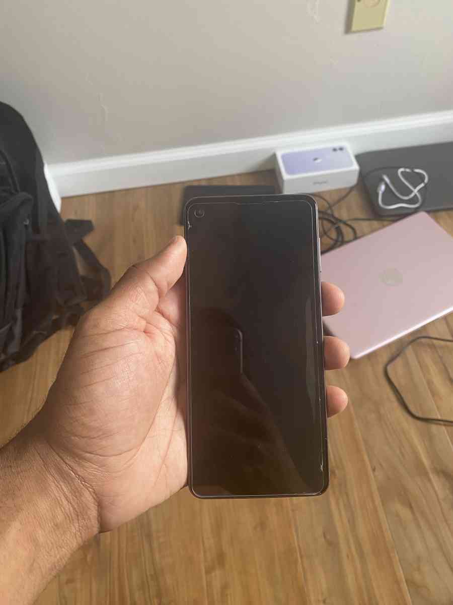 Samsung Motorola 2021 - East Pittsburgh, Pennsylvania - FleaMarketBay