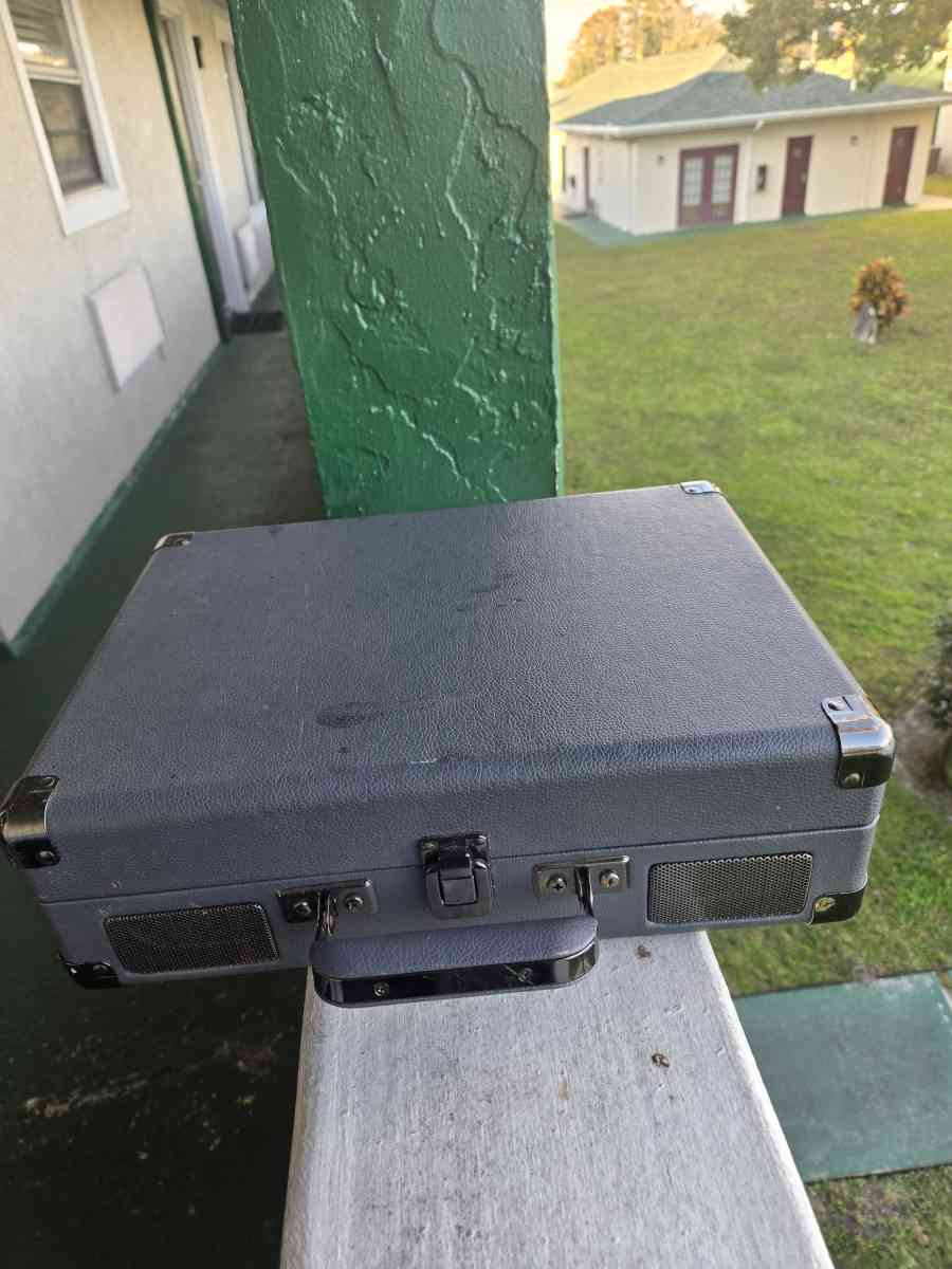 crosley record player - Tavares, Florida - FleaMarketBay