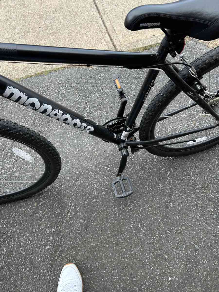 mens mongoose excursion - Wilkes Barre, Pennsylvania - FleaMarketBay