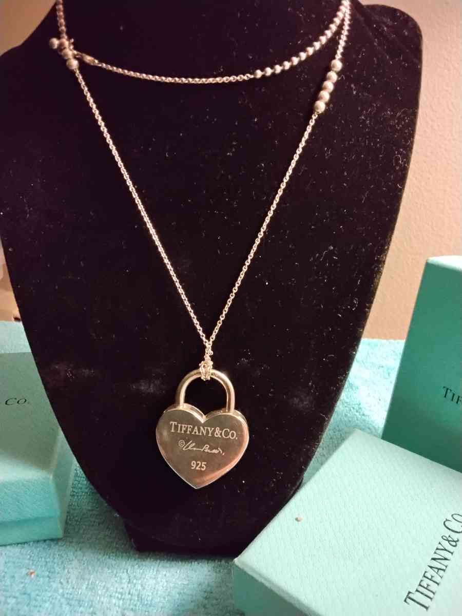 TIFFANYCO HEART LOCK NECKLACE - Brookfield, Massachusetts