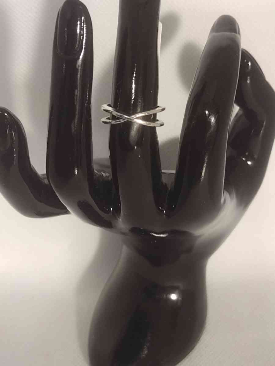 Silver Criss Cross Ring - Roanoke, Virginia - FleaMarketBay