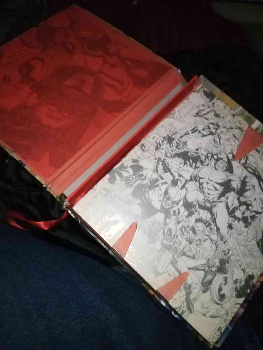 marvel Chronicle a year by year account - Clinton, Iowa - FleaMarketBay