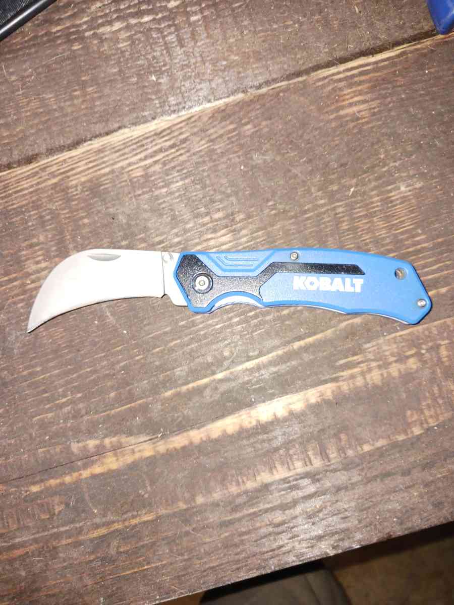 Kobalt Hawkbill blade pocketknife - Greer, South Carolina