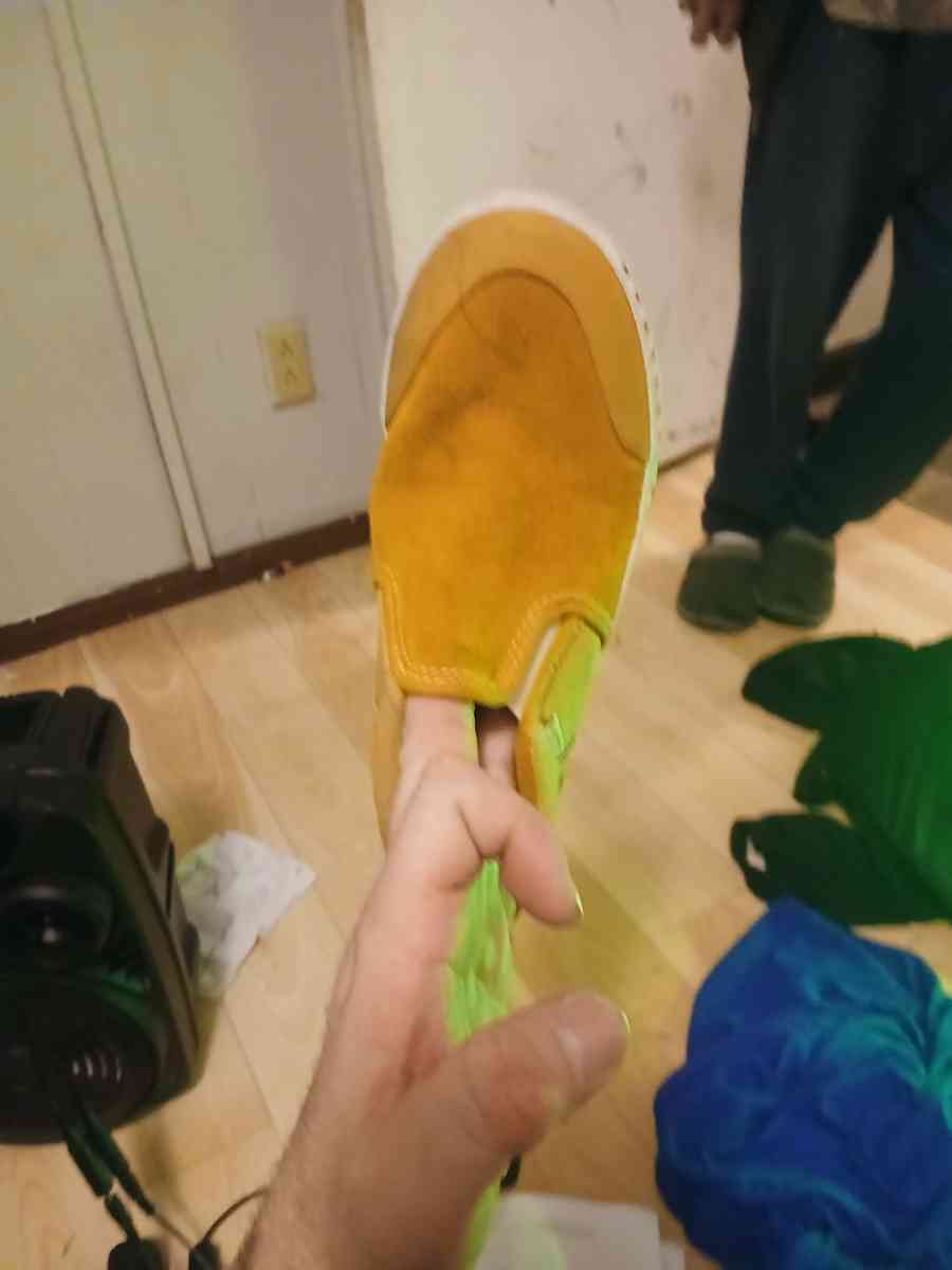 vans brown slip on for little boys size 4 - Jasper, Alabama - FleaMarketBay