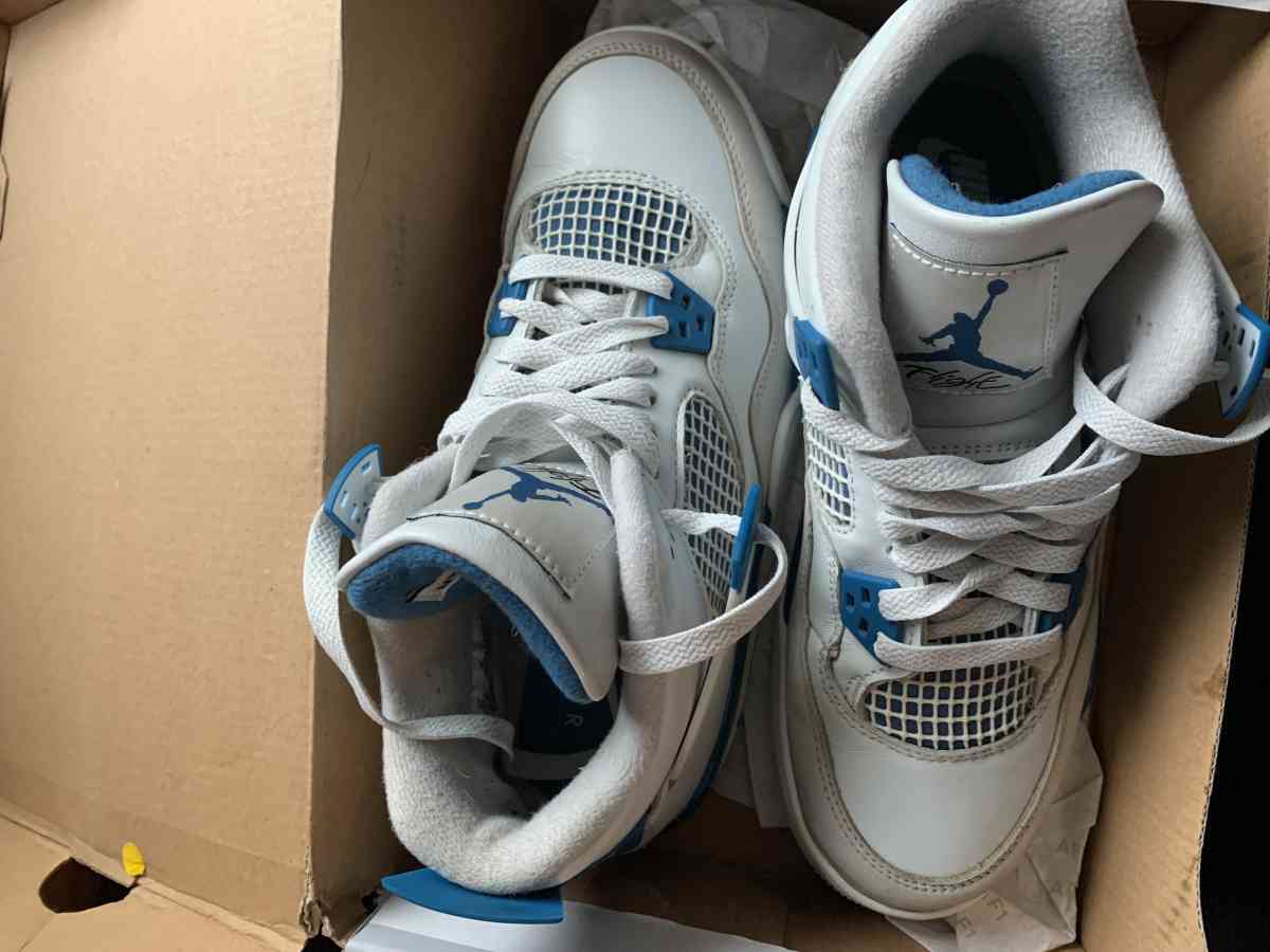 Jordan 4s - Belleville, Michigan - FleaMarketBay