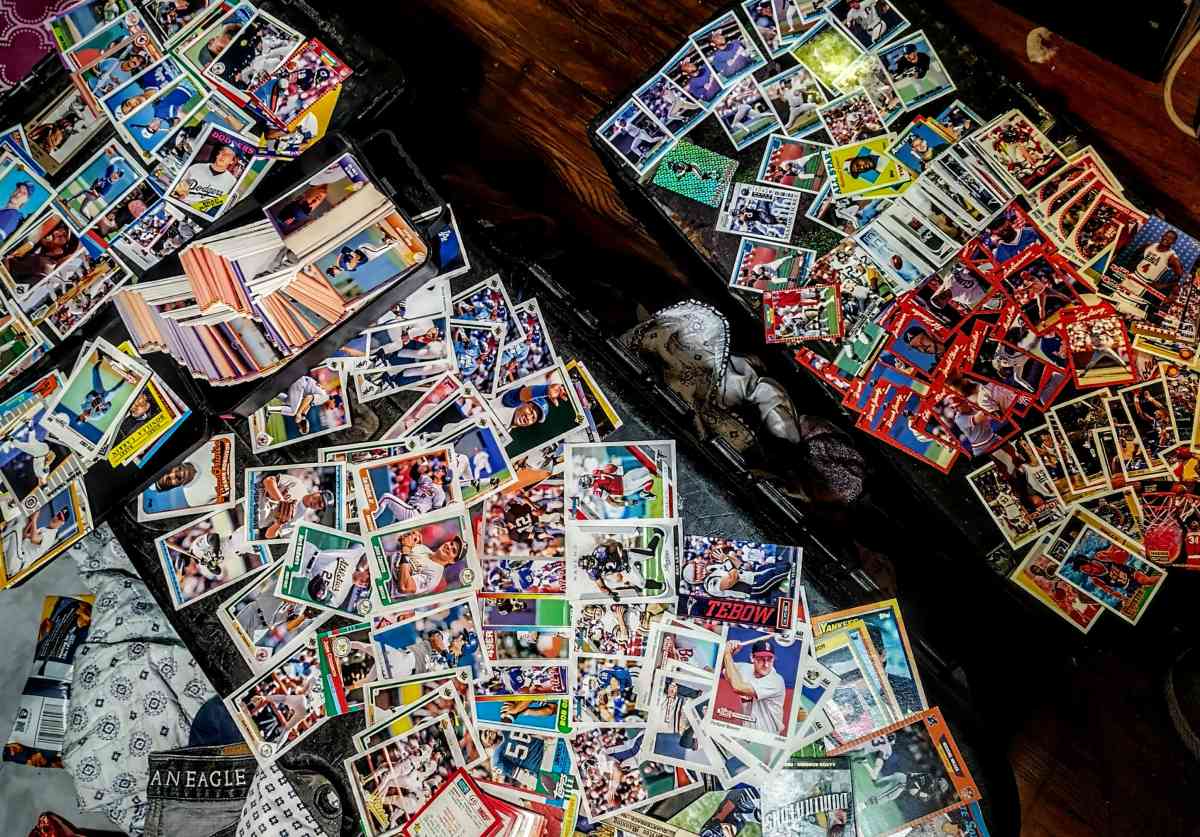 sports cards - Rossville, Georgia - FleaMarketBay