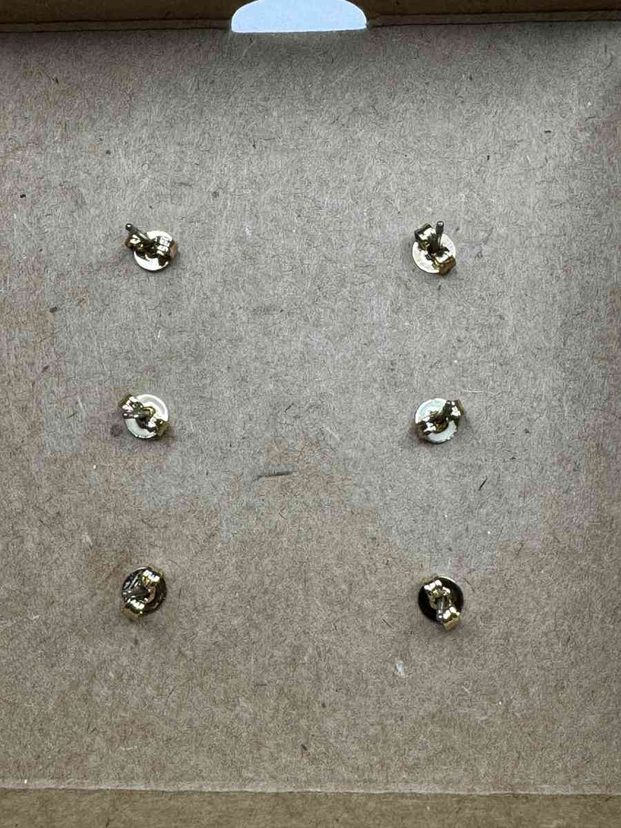 AHSHWomens Coach C Signature Cherry Heart Gift Set 3 Pairs S - Gallatin, Tennessee - FleaMarketBay