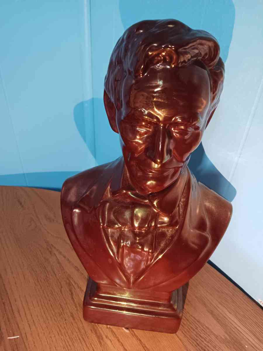 vintage Ceramic Abrahan Linconl - Hazlehurst, Georgia - FleaMarketBay