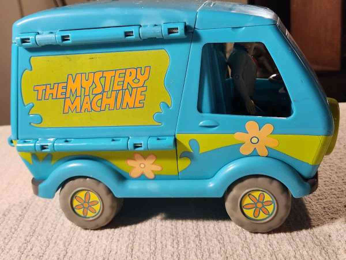 Scooby Doo mystery machine toy - Clinton, Massachusetts