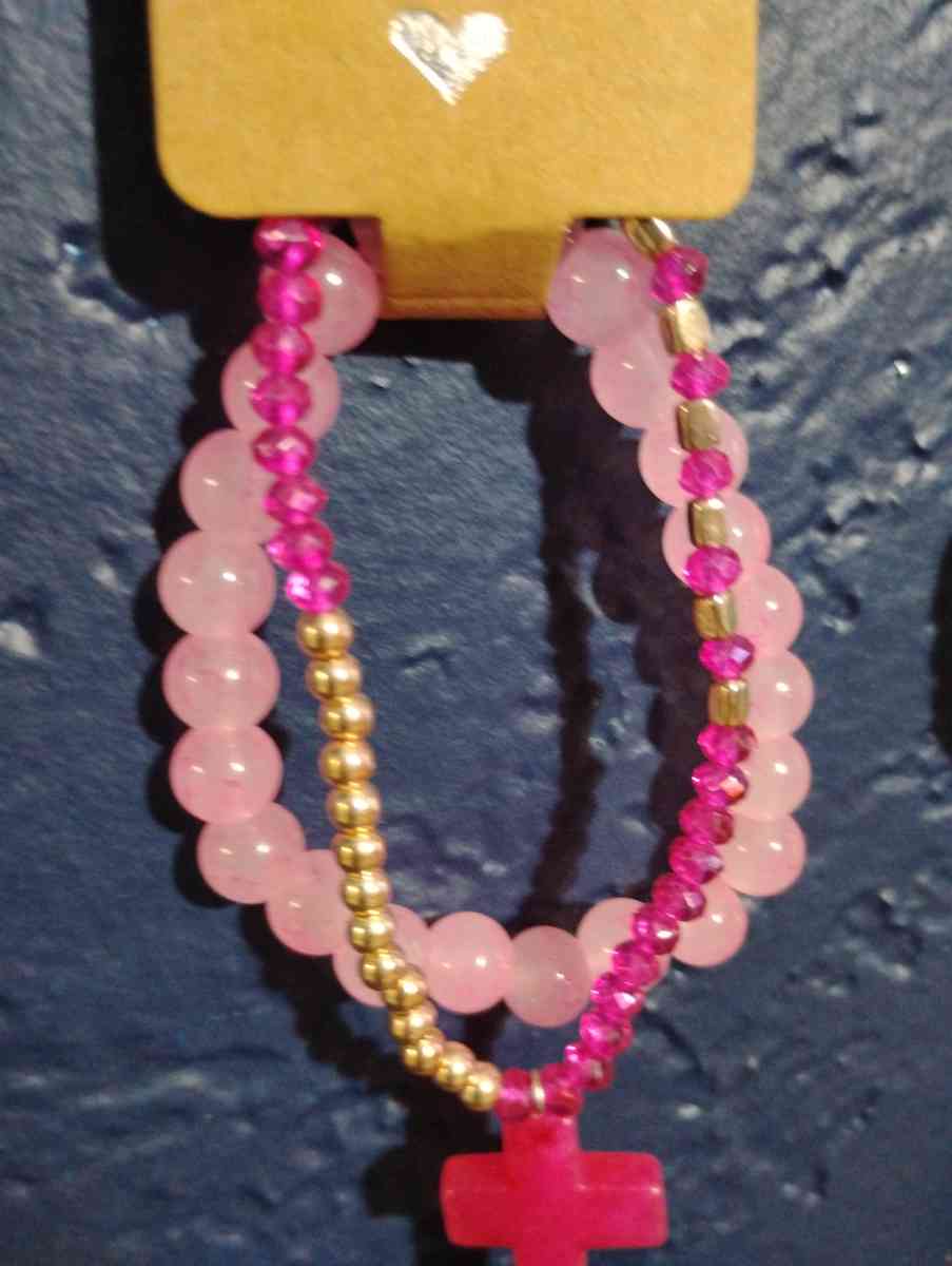 Boho Chic Stretchy Beaded Bracelets - Woodburn, Iowa - FleaMarketBay