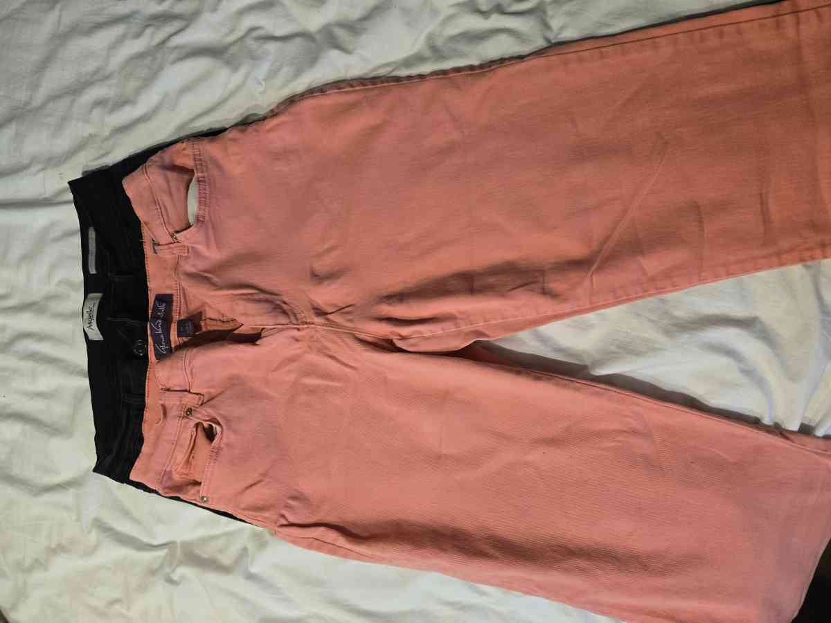 women jeans 6 pair - Tavares, Florida - FleaMarketBay