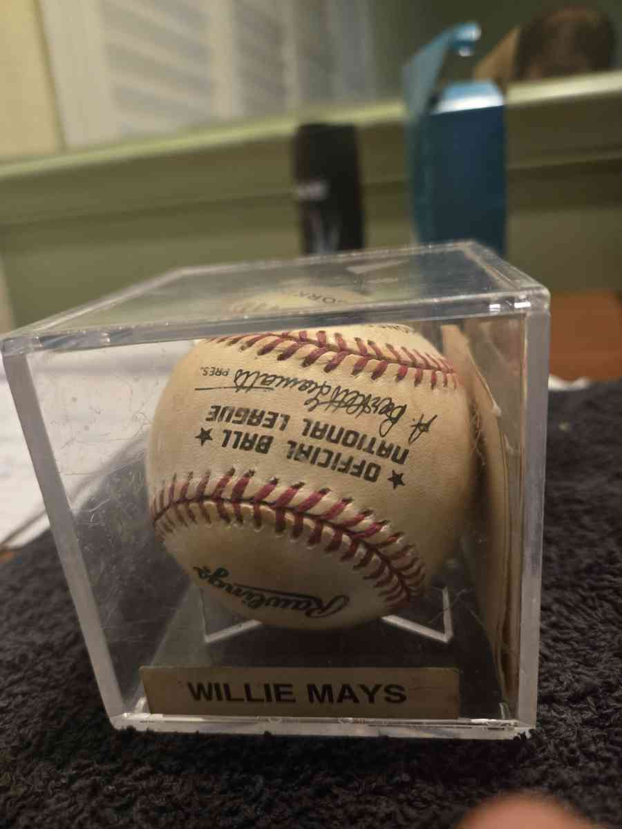 autograph Willie Mays Baseball - Tavares, Florida