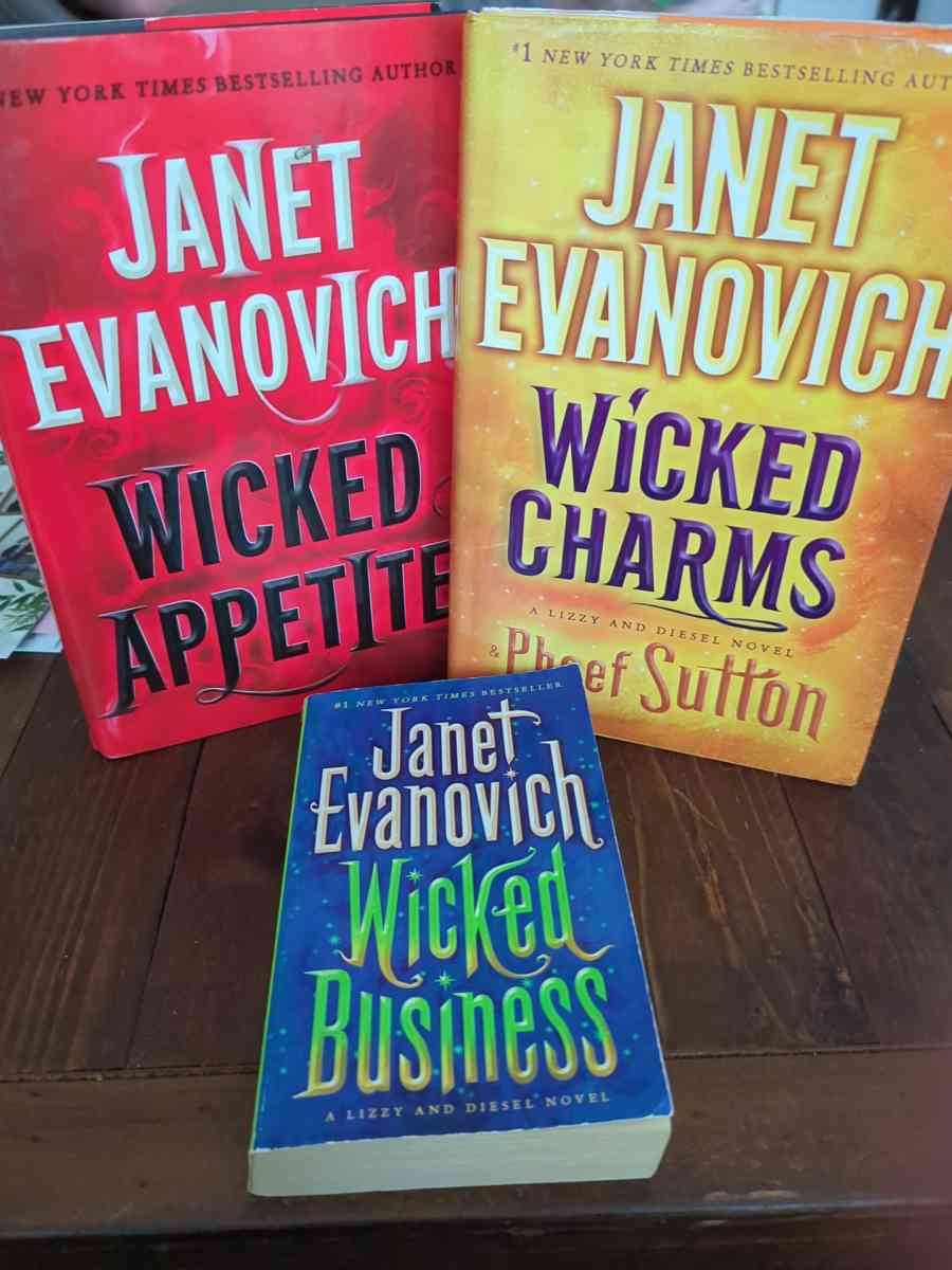 Lot of 3 Janet Evanovich books - Fort Lauderdale, Florida - FleaMarketBay