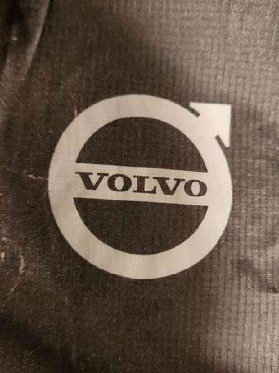 volvo jacket - Clinton, Massachusetts - FleaMarketBay