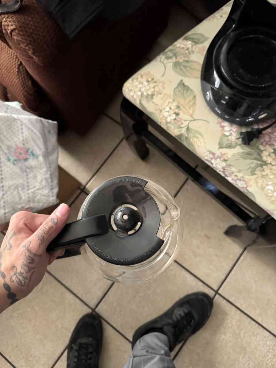 Coffee maker - Alpine, Arizona - FleaMarketBay