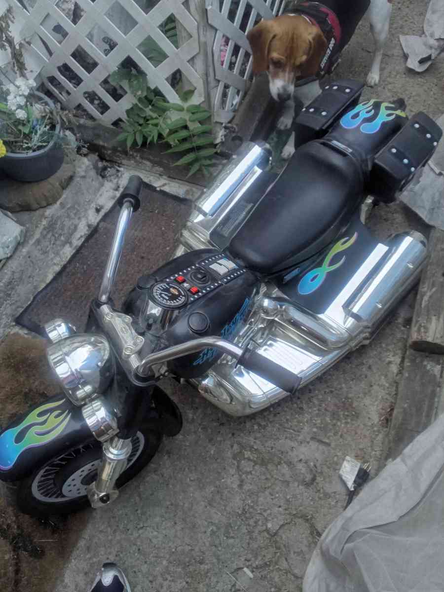 Kids Battery Operated Harley Davidson Motorcycle