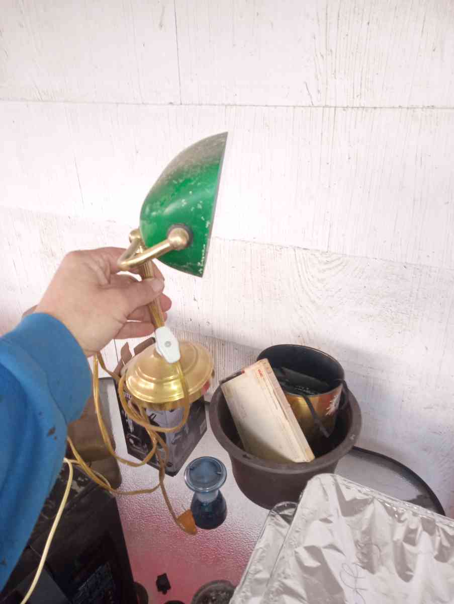 lamp old - Rochester, New York