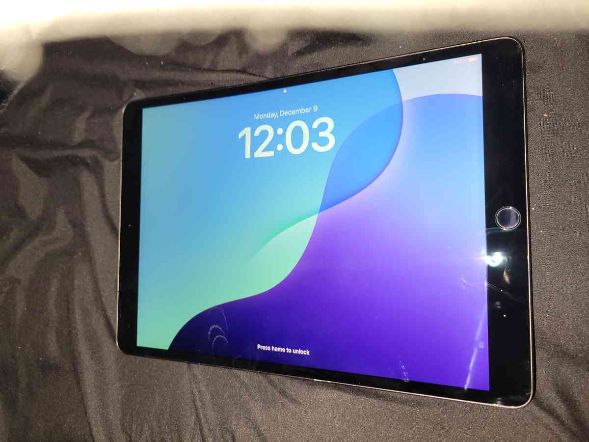 Apple iPad air 3rd generation - Helena, Alabama