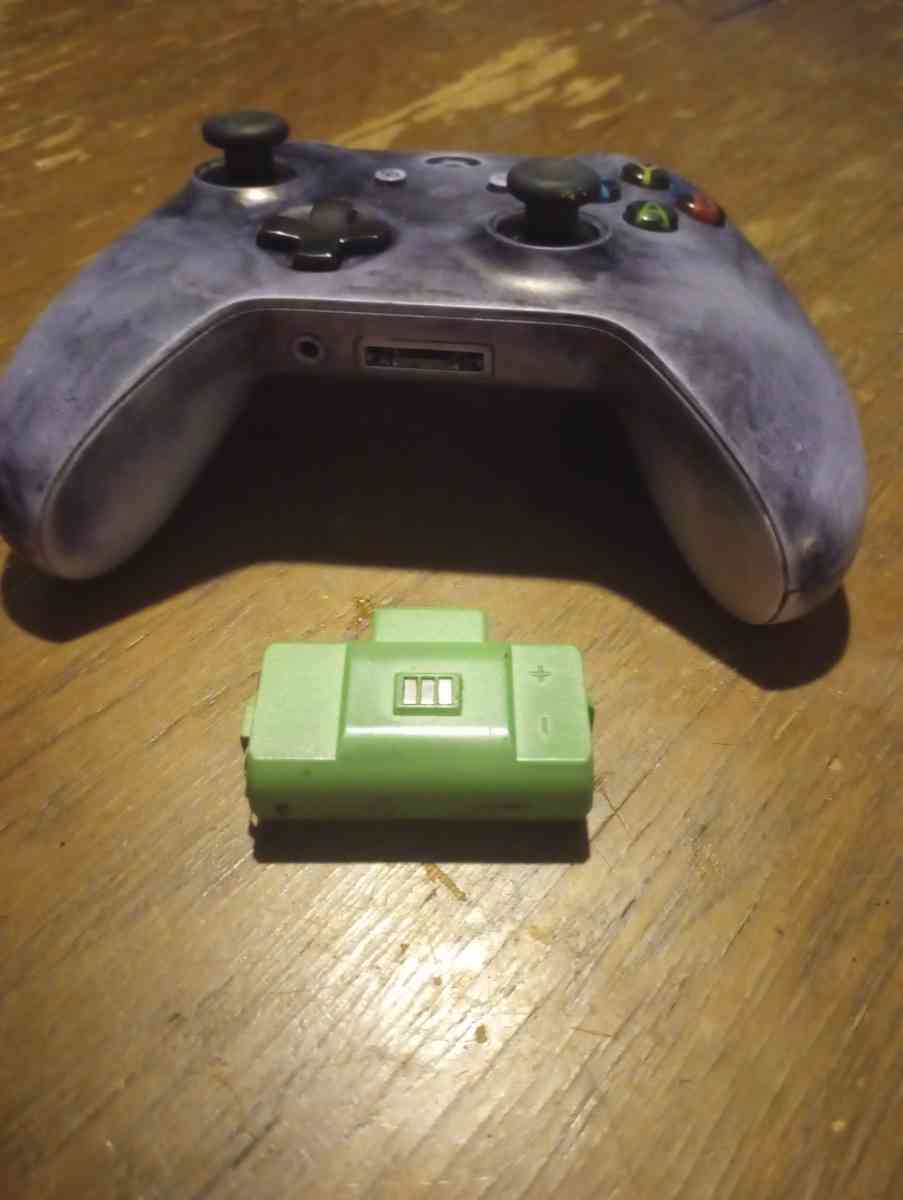 Xbox One - New York, New York - FleaMarketBay