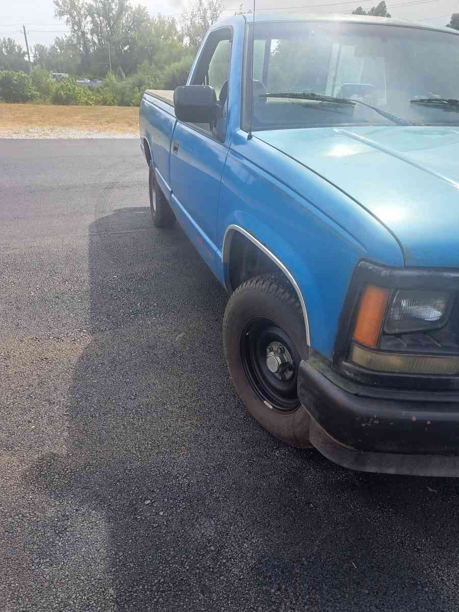 93 chevy truck - Martinsville, Indiana - FleaMarketBay