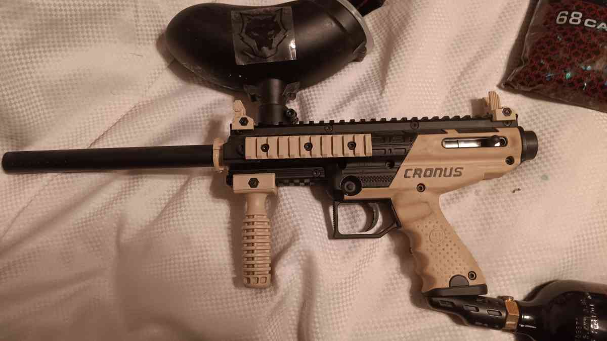 3 Cronus semi auto paintball guns with 20oz co2 tanks - Swoope, Virginia - FleaMarketBay
