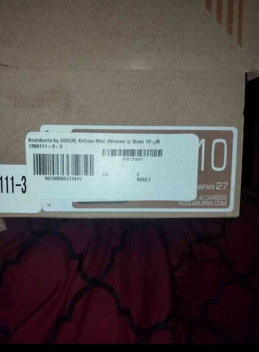 Black Womens UGG Boots Size 10 - Slidell, Louisiana - FleaMarketBay