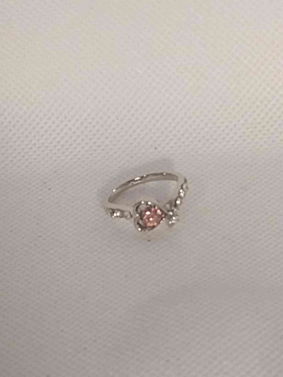 Pink Heart Silvery Ring - Roanoke, Virginia - FleaMarketBay