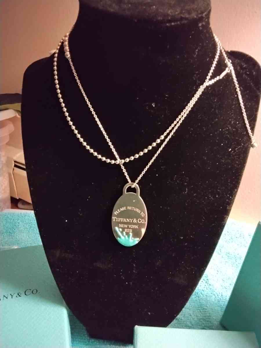 TIFFANYCO BLUE SPLASH NECKLACE - Brookfield, Massachusetts - FleaMarketBay