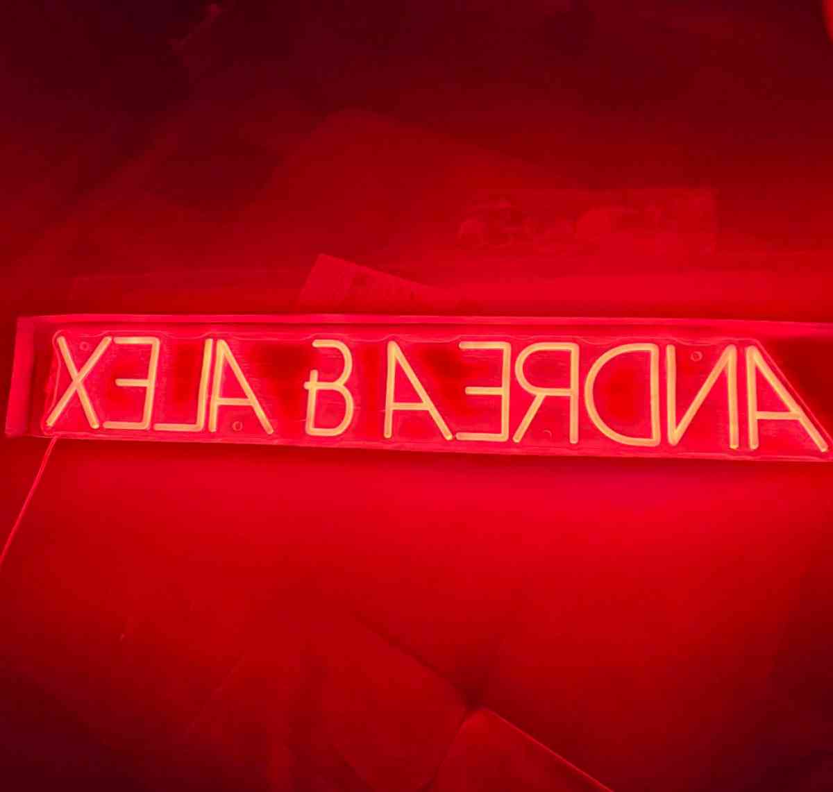 Customized Neon light - Los Angeles, California - FleaMarketBay