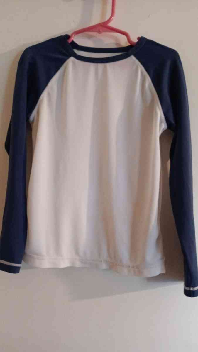 Boys long sleeve H1 - Prentiss, Mississippi - FleaMarketBay