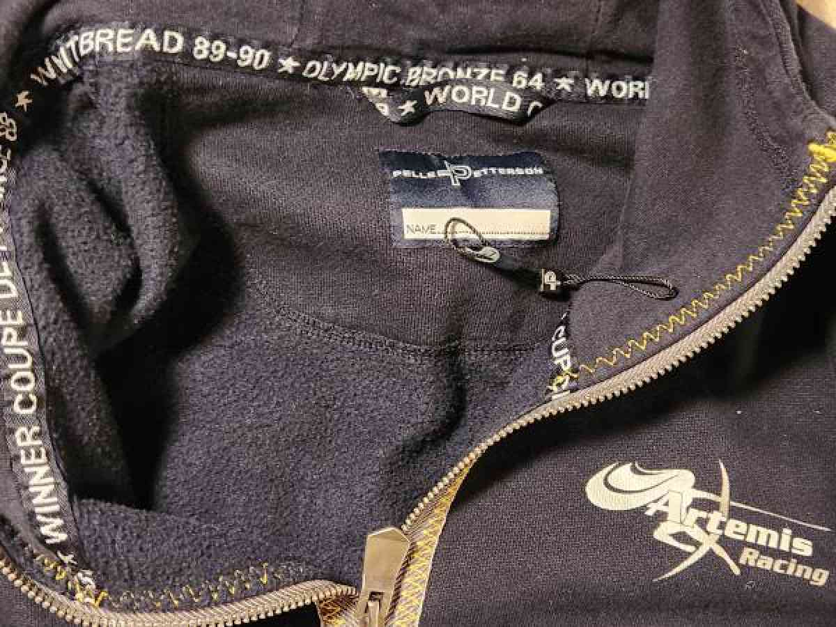 olympic zip uo sweatshirt - Clinton, Massachusetts - FleaMarketBay